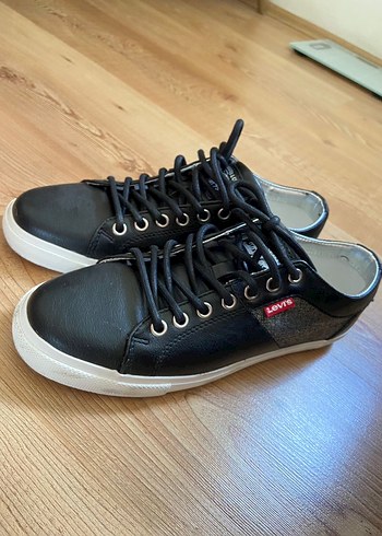 Levis Siyah Deri Sneaker