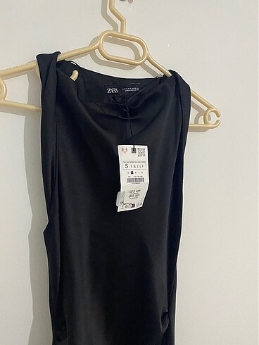 Zara Zara saten elbise