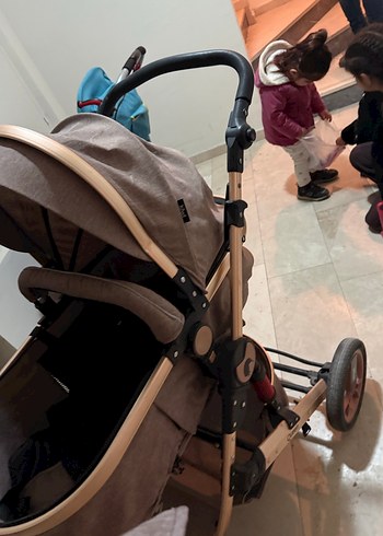 Kahverengi bebek arabası - Görsel 5