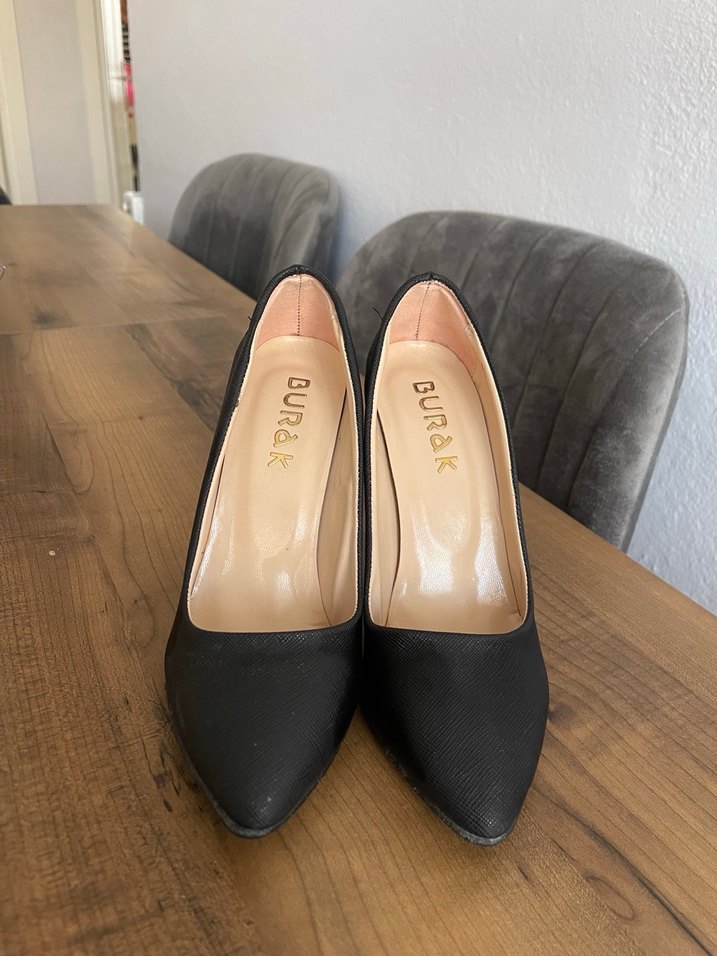 Klasik topuklu ayakkabı sivri burun - Görsel 2