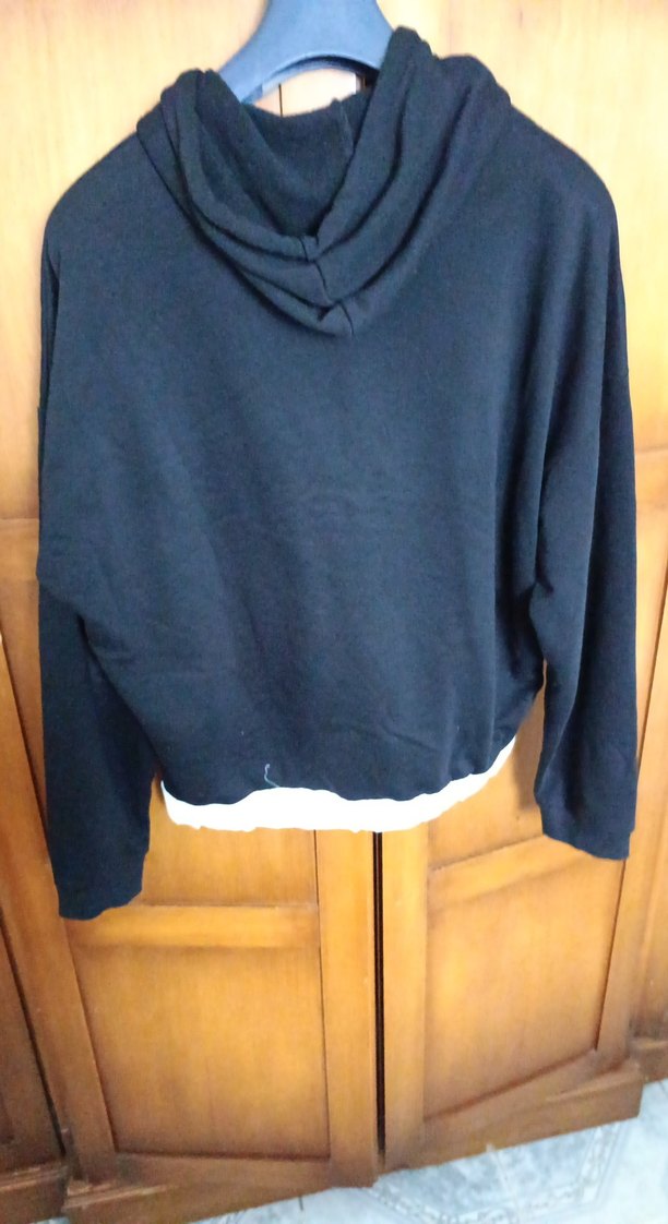 Siyah-Beyaz Kapüşonlu Sweatshirt L beden - Görsel 3