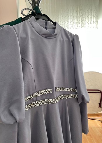 Uzun Gri Drapeli Kadın Abiye Elbise - Görsel 2