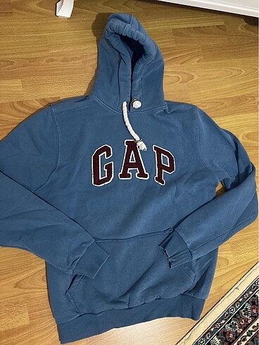 GAP sweat