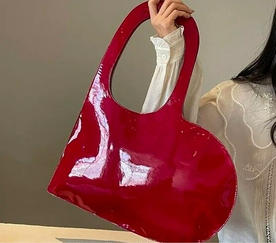 Zara Kırmızı kalp çanta