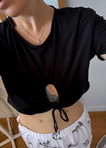 Kadın Siyah Bağcıklı Crop Top - Görsel 3