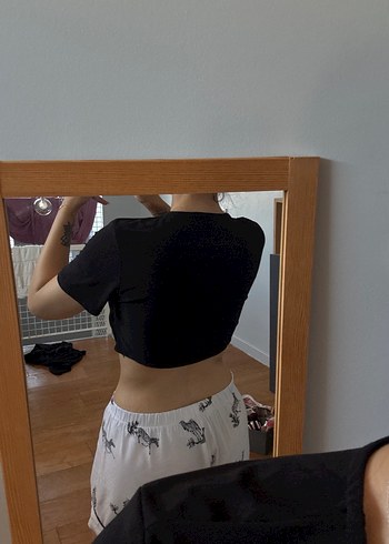 Kadın Siyah Bağcıklı Crop Top - Görsel 4