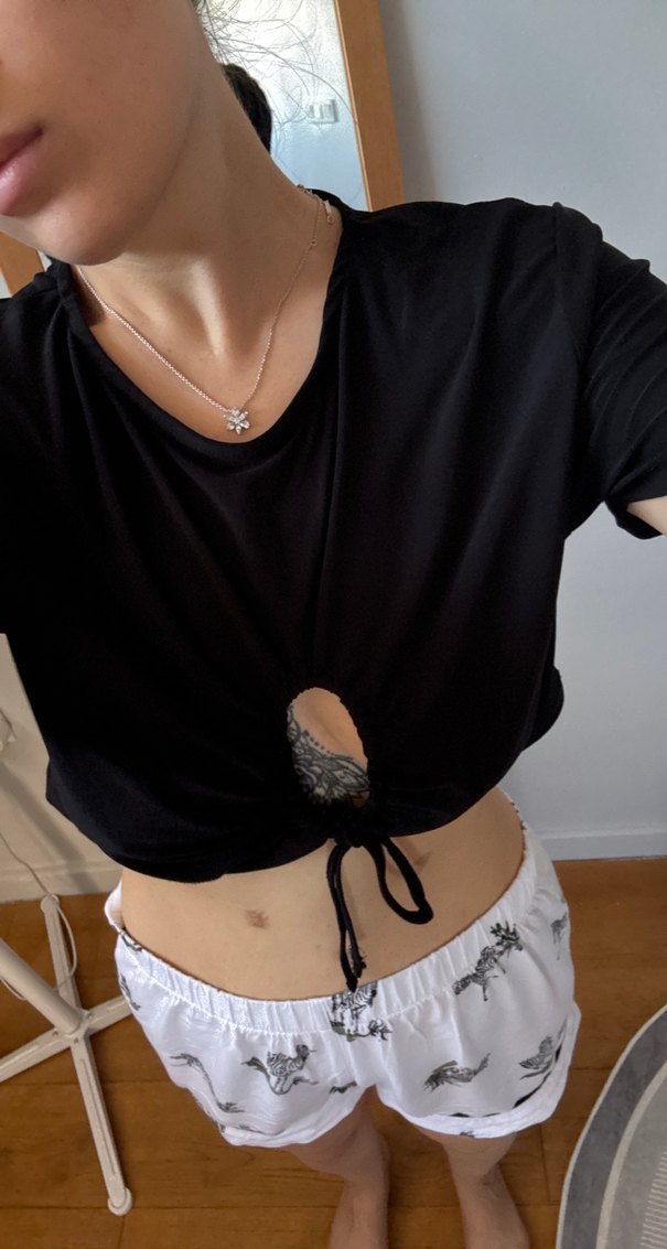 Kadın Siyah Bağcıklı Crop Top - Görsel 3