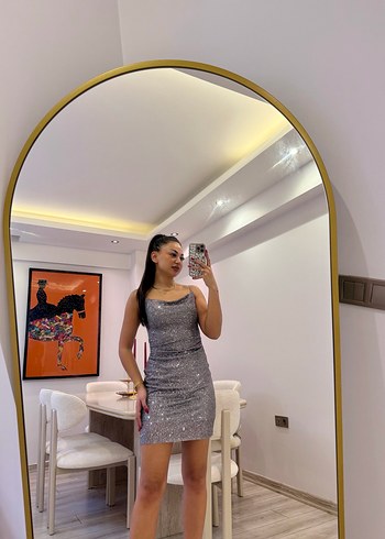 Sıfır etiketli elbise tüm bedenleri mevcuttur - Görsel 3