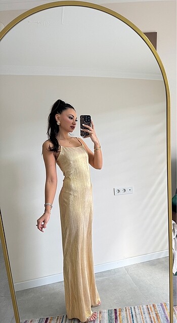 s Beden Gold elbise