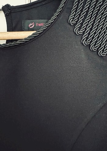 Uzun Kollu Siyah Midi Elbise - Görsel 3