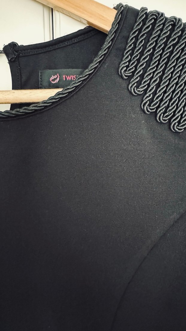 Uzun Kollu Siyah Midi Elbise - Görsel 3