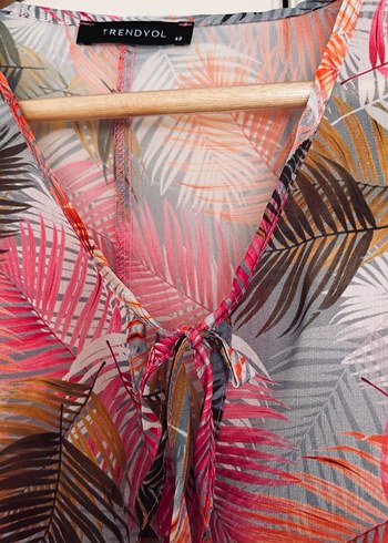 Renkli Desenli Fırfırlı Uzun Kollu Bluz - Görsel 2