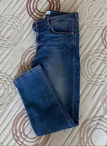 Mango Mango girlfriend jean