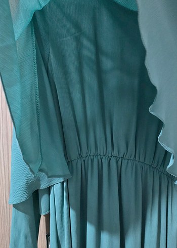 su yeşili pelerinli elbise - Görsel 5