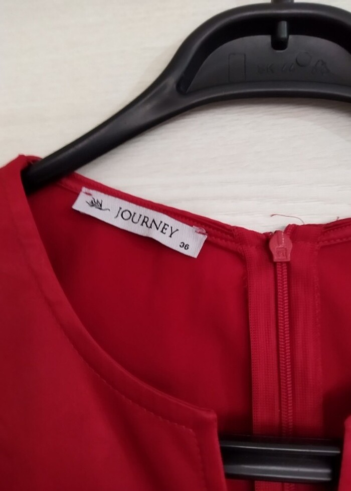 Kırmızı saten elbise ?? - Görsel 4