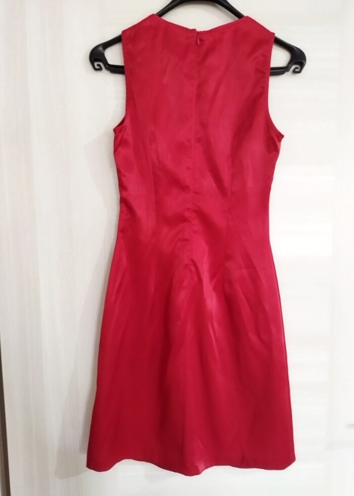 Kırmızı saten elbise ?? - Görsel 5