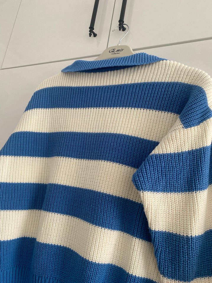 Mavi Beyaz Çizgili Örgü Kazak - Görsel 3