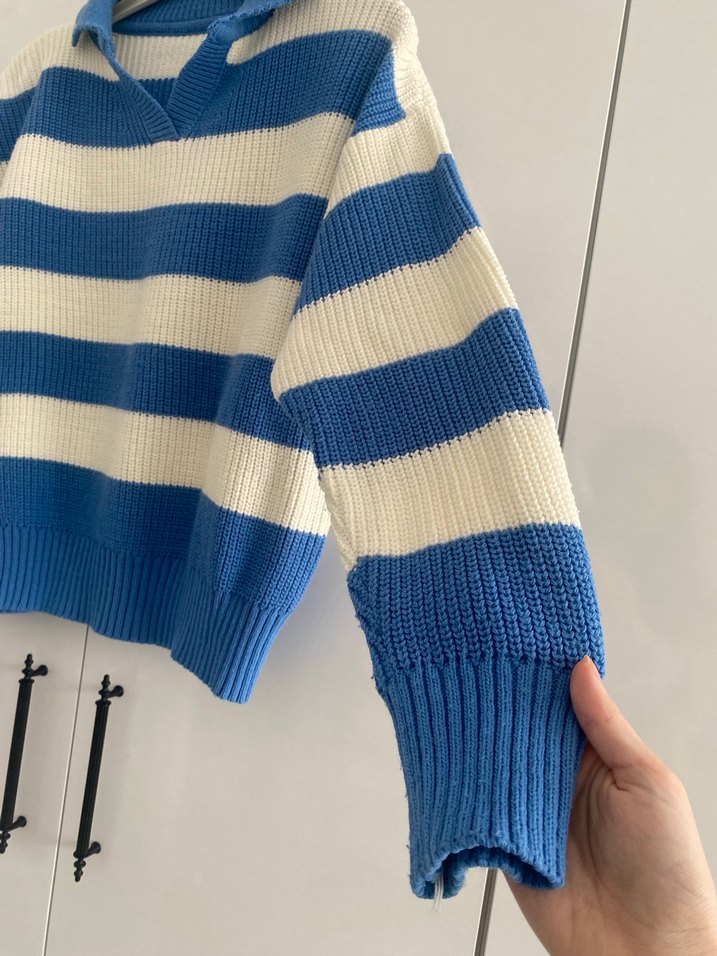 Mavi Beyaz Çizgili Örgü Kazak - Görsel 4