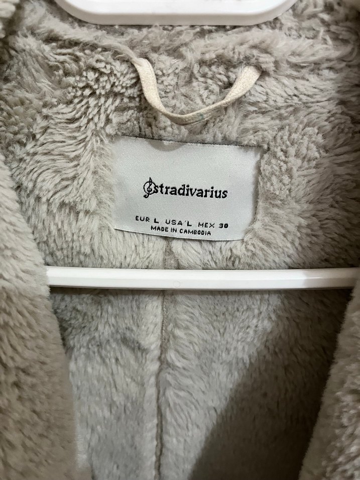 Stradivarius marka kısa mont  Kürk Detaylı ekru Süet Kadın Ceket - Görsel 3