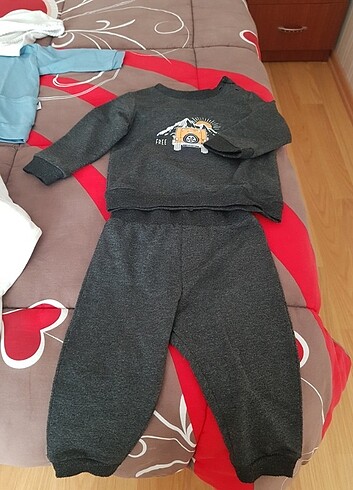 Bebek kıyafetleri temiz sorunsuz toplu satıyorum 9 12 aylık