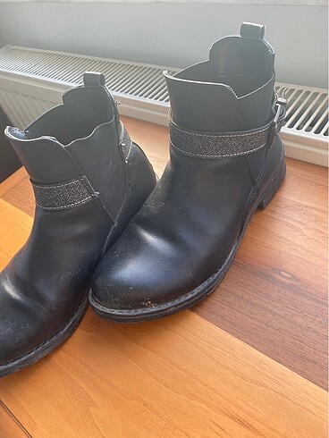 Deichmann Siyah Bot