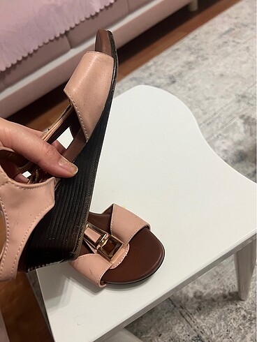 Çocuk hafif topuklu ayakkabı - Görsel 8