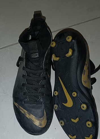 38 Beden çeşitli Renk Nike krampon