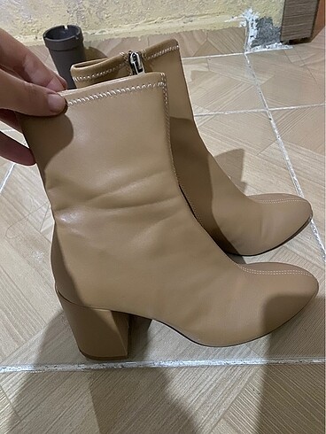 Bershka Topuklu ayakkabı