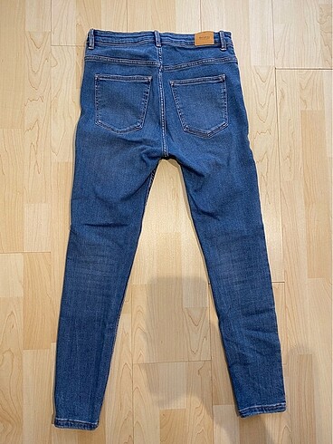 Bershka 42 beden bershka denim dar pantalon