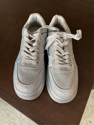 Bershka Bershka Taşlı Spor Ayakkabı Sneaker 36 Numara