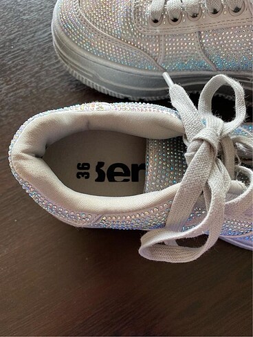 36 Beden gri Renk Bershka Taşlı Spor Ayakkabı Sneaker 36 Numara