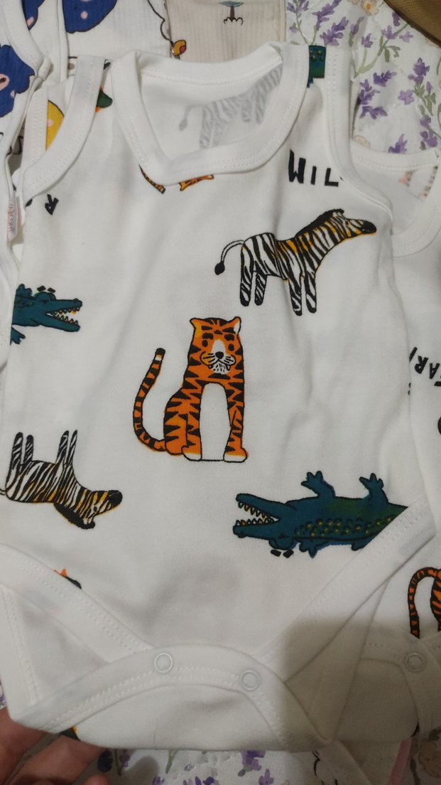 Beyaz Baskılı Erkek Bebek Kolsuz Body - Görsel 5