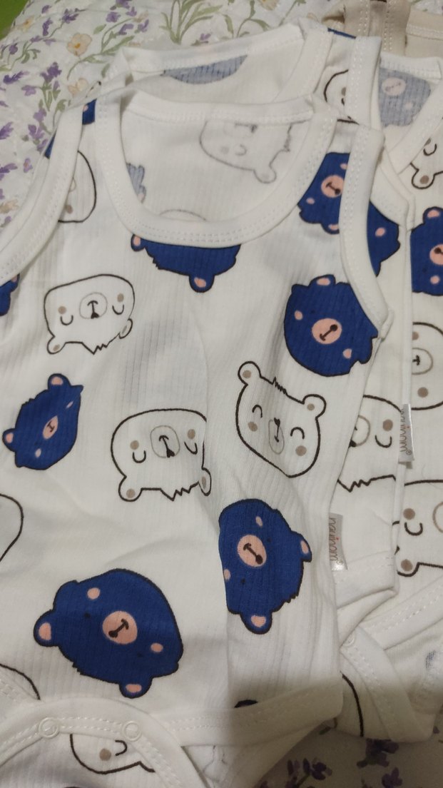 Beyaz Baskılı Erkek Bebek Kolsuz Body - Görsel 3