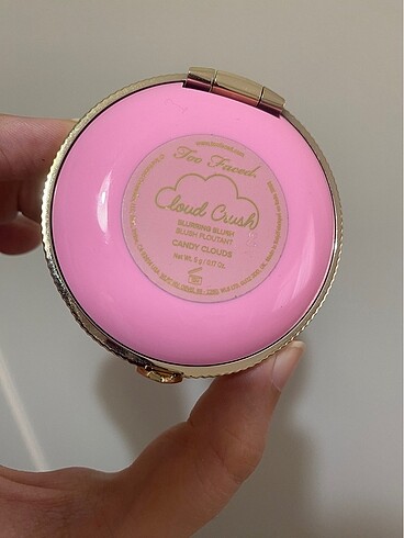 Beden Too Faced Cloud Crush Allık Candy Clouds