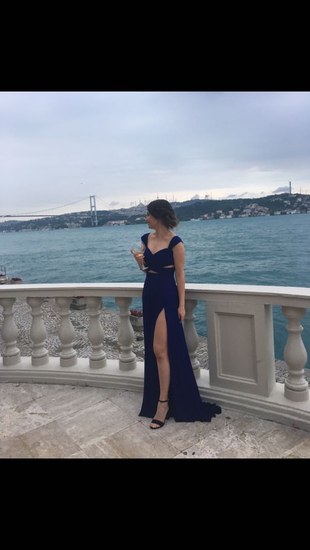 Abiye Elbise Uzun Yırtmaçlı