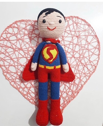 Amigurumi süpermen oyuncak yeni örüldü.