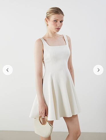 LC Waikiki Kare Yaka Peplum Mini Elbise