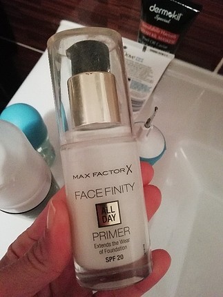 max factor baz 