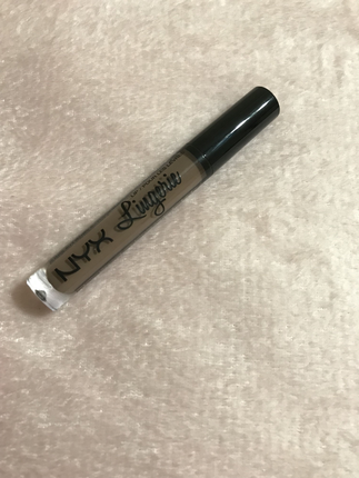 Nyx lingerie likit mat ruj