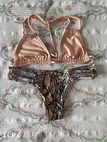 #bikini