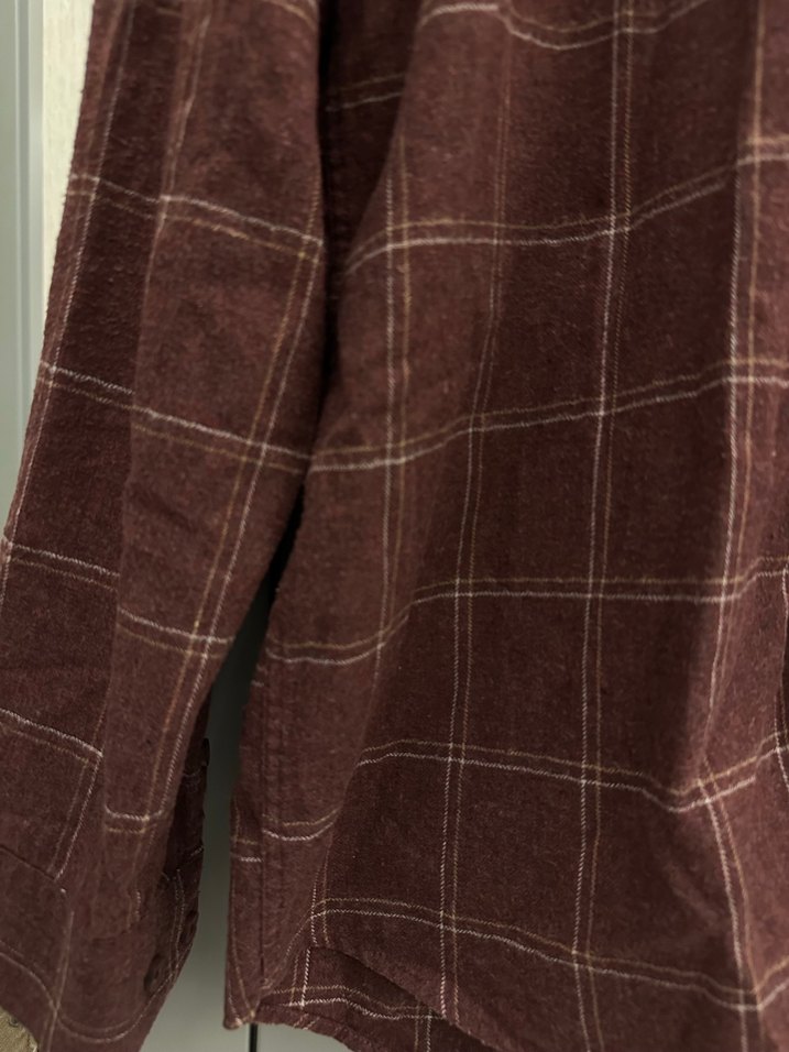 TRENDYOLMAn Erkek Kareli Bordo Düğmeli  Keten Gömlek - Görsel 3