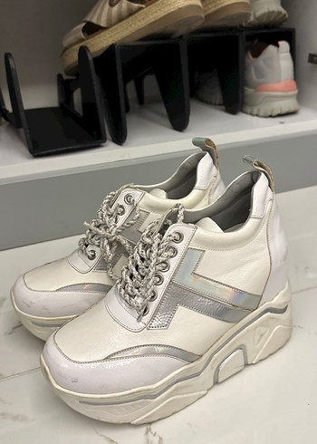 DGN Beyaz 6cm Dolgu Topuklu Bağcıklı Kadın Spor Ayakkabı - Görsel 2