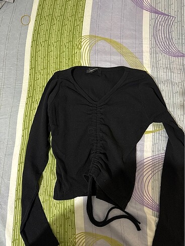 Siyah crop triko