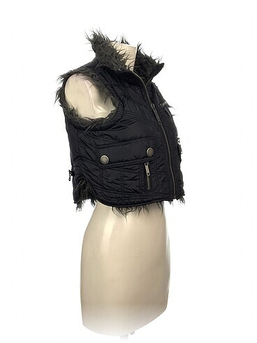 Diğer PreLoved Yelek %70 İndirimli.