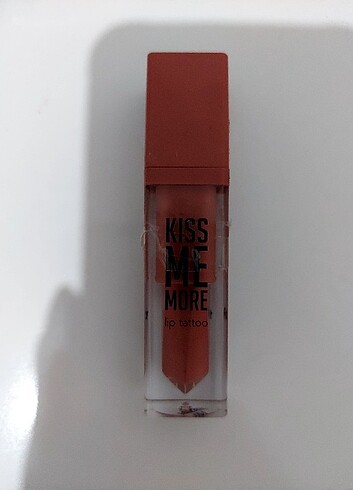 Flormar Kiss Me More Ruj