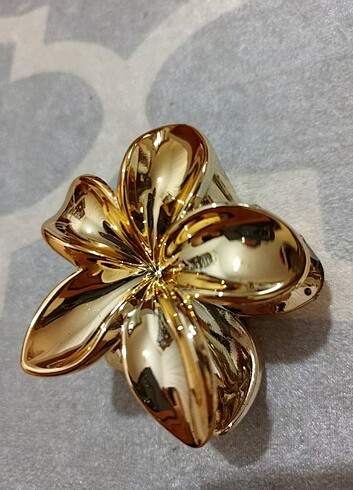 Gold Lotus toka