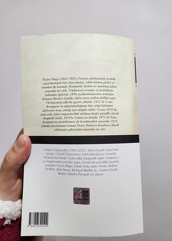 Notre Dame'in Kamburu - Victor Hugo - Görsel 3