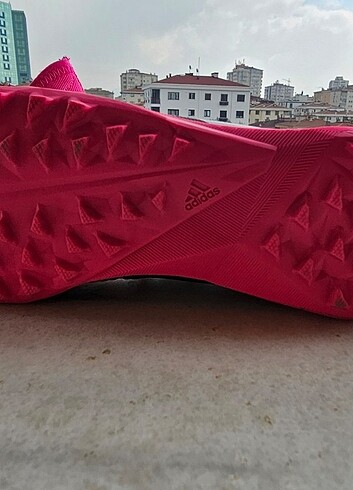 34 Beden siyah Renk Adidas Predator Accuracy.3 TF Cocuk Hali Saha Ayakkabisi