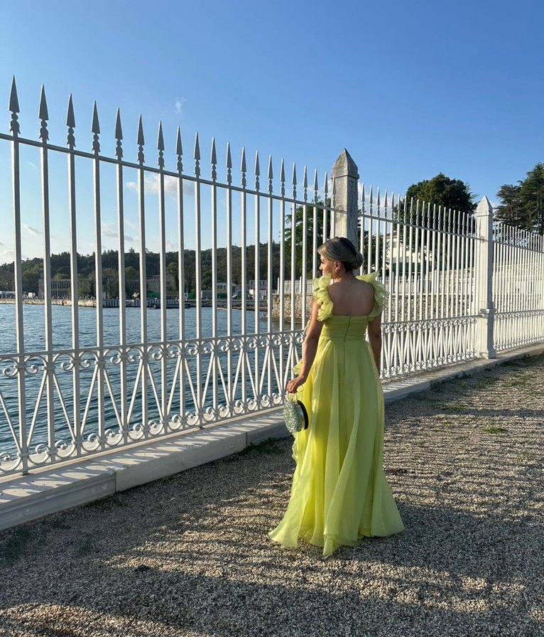 Uzun Kadın AbiyeElbise 36-34 4 saat giyildi özel tasarım - Görsel 2