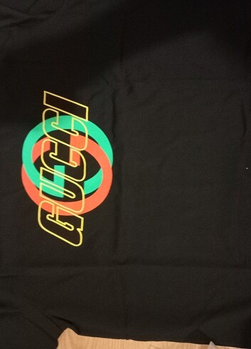 l Beden siyah Renk Gucci Tshirt L beden